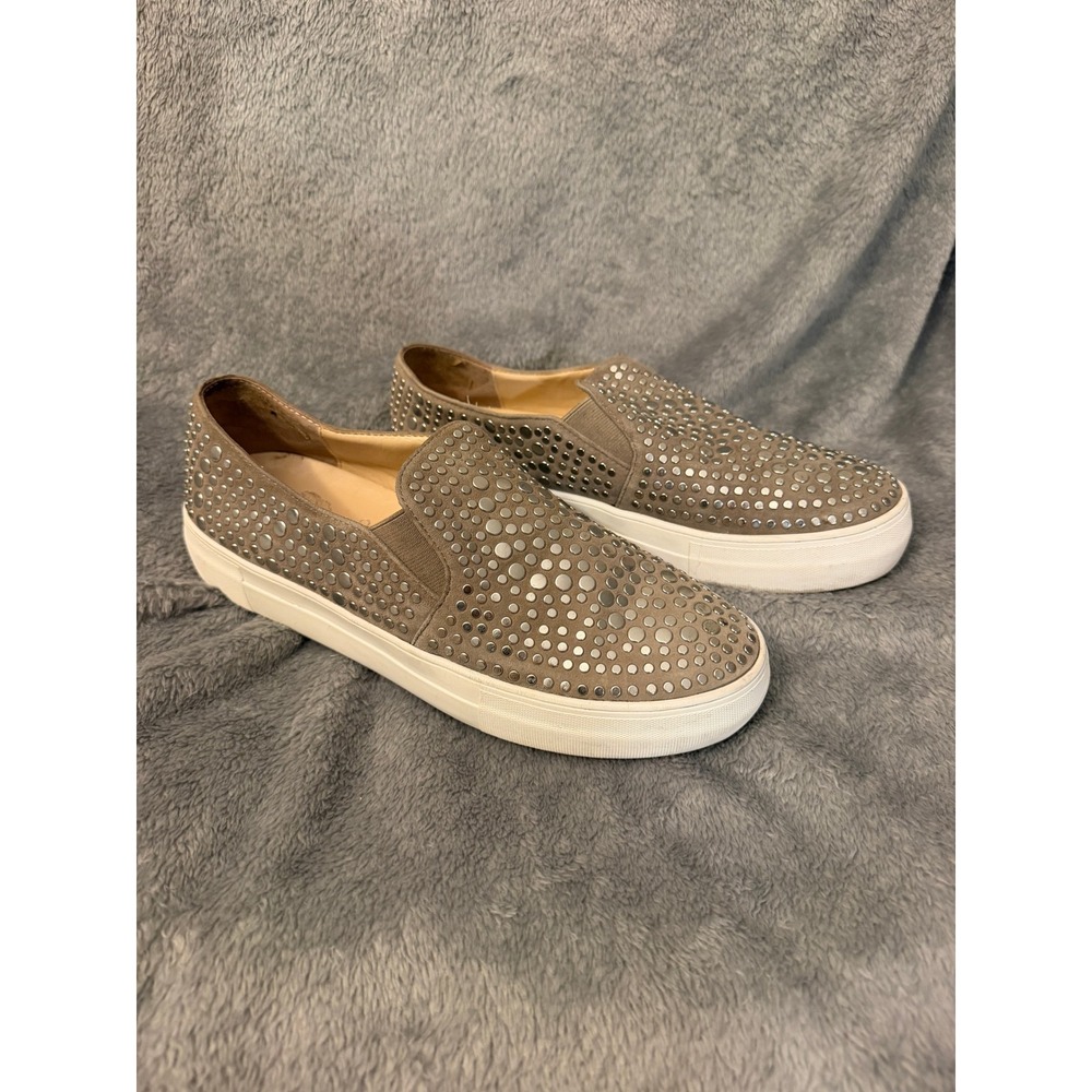 Vince Camuto Kindra Women 8.5 Suede Stud Rivet Platform Slip On Sneakers Neutral